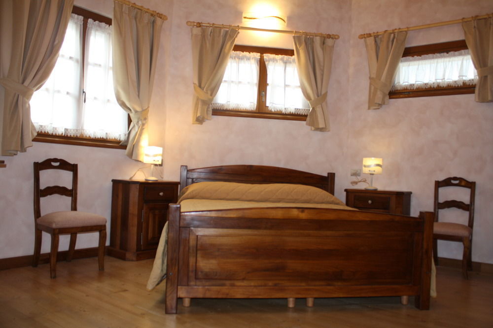 Casa Vacanza La Rocca Chiesa in Valmalenco Exterior photo